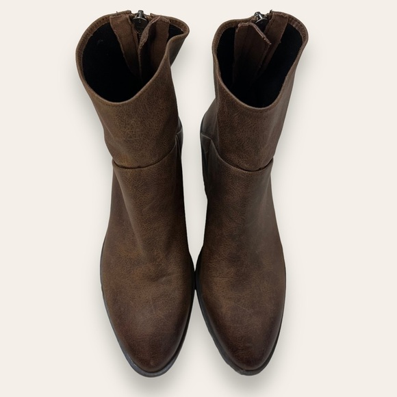 Band of Gypsies New Lakota Chocolate Brown Faux Leather Booties Size 7 - Picture 7 of 10